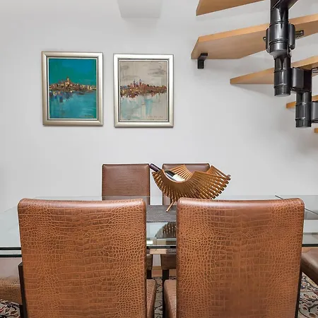 Manhattan Apartment