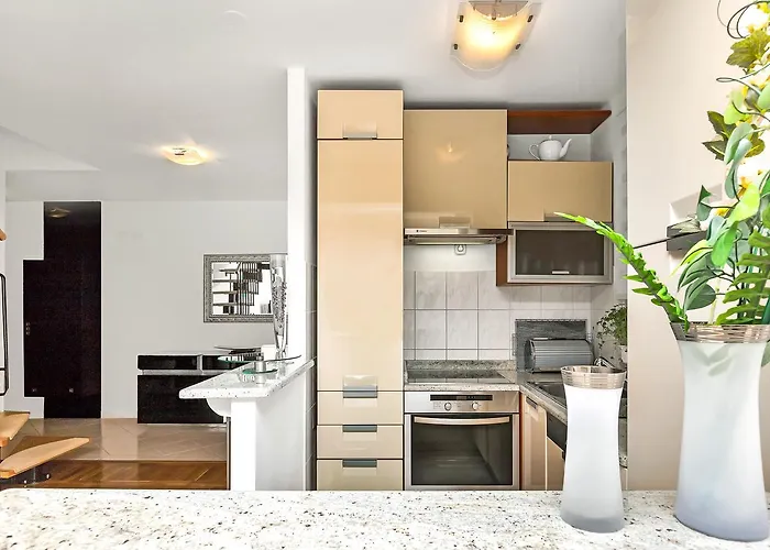 Manhattan Макарська